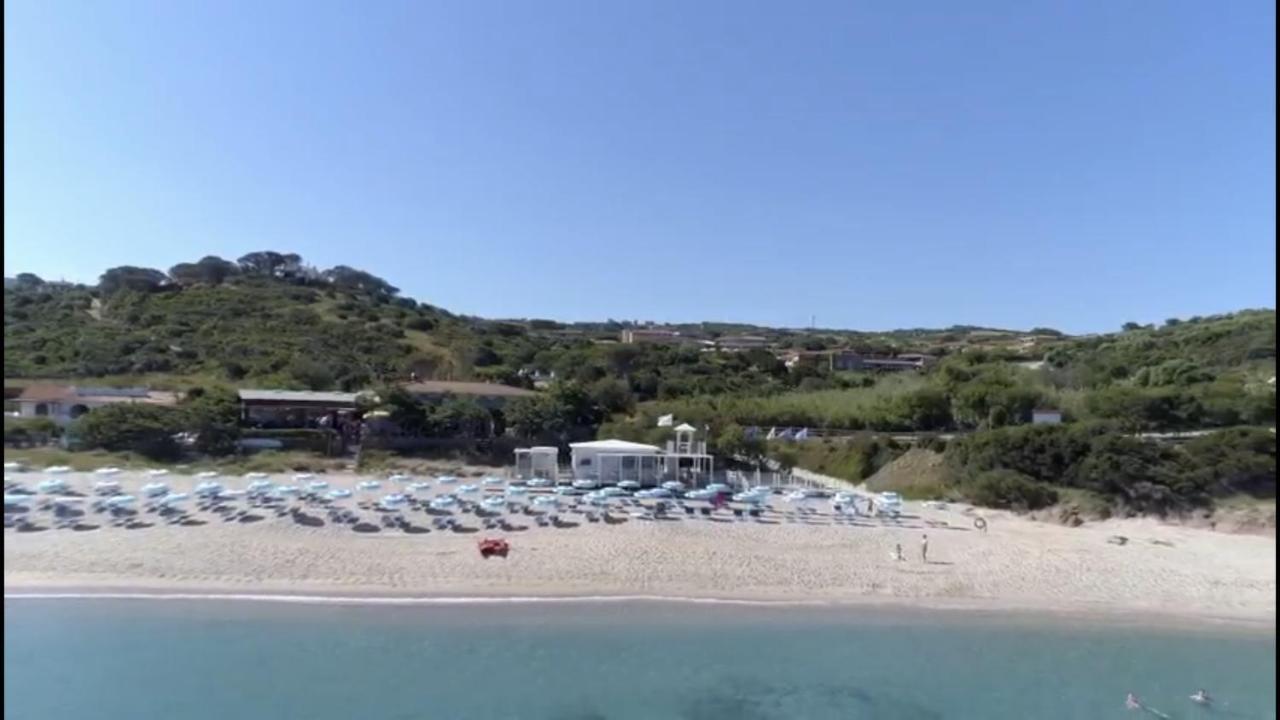 Appartamenti In Villa La Marinedda イーゾラ・ロッサ エクステリア 写真